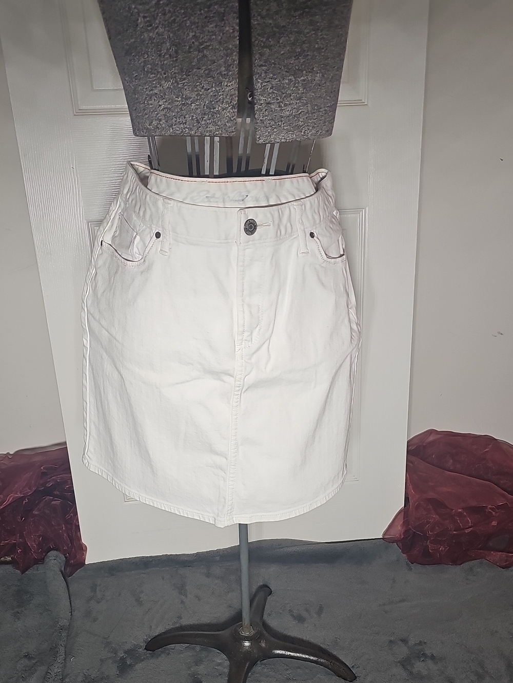 Eddie Bauer White Jean Skirt Cotton Stretch Denim Size 16